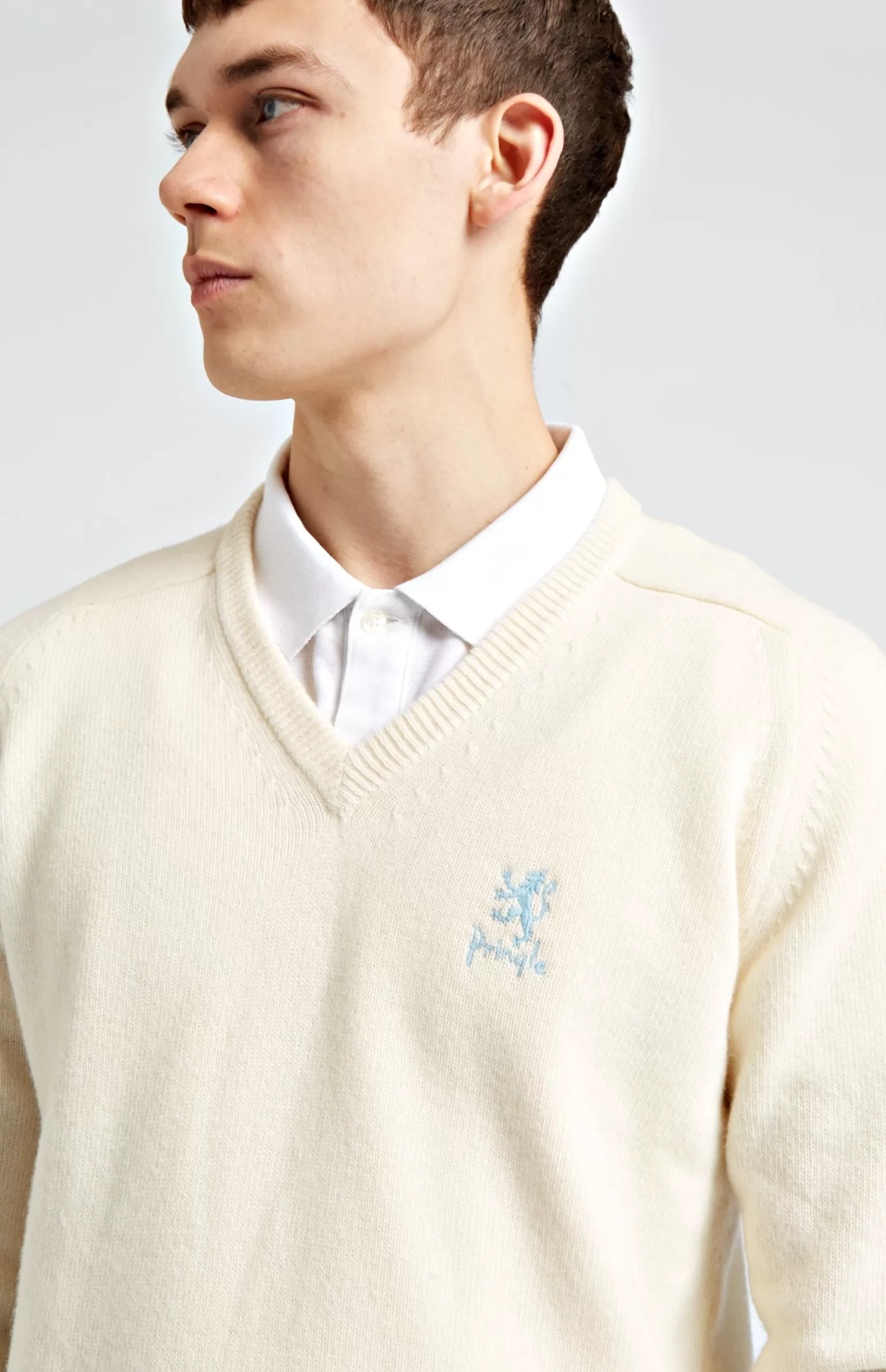 Pringle of Scotland Men's Archive V Neck Lambswool Blend Jumper In Ivory