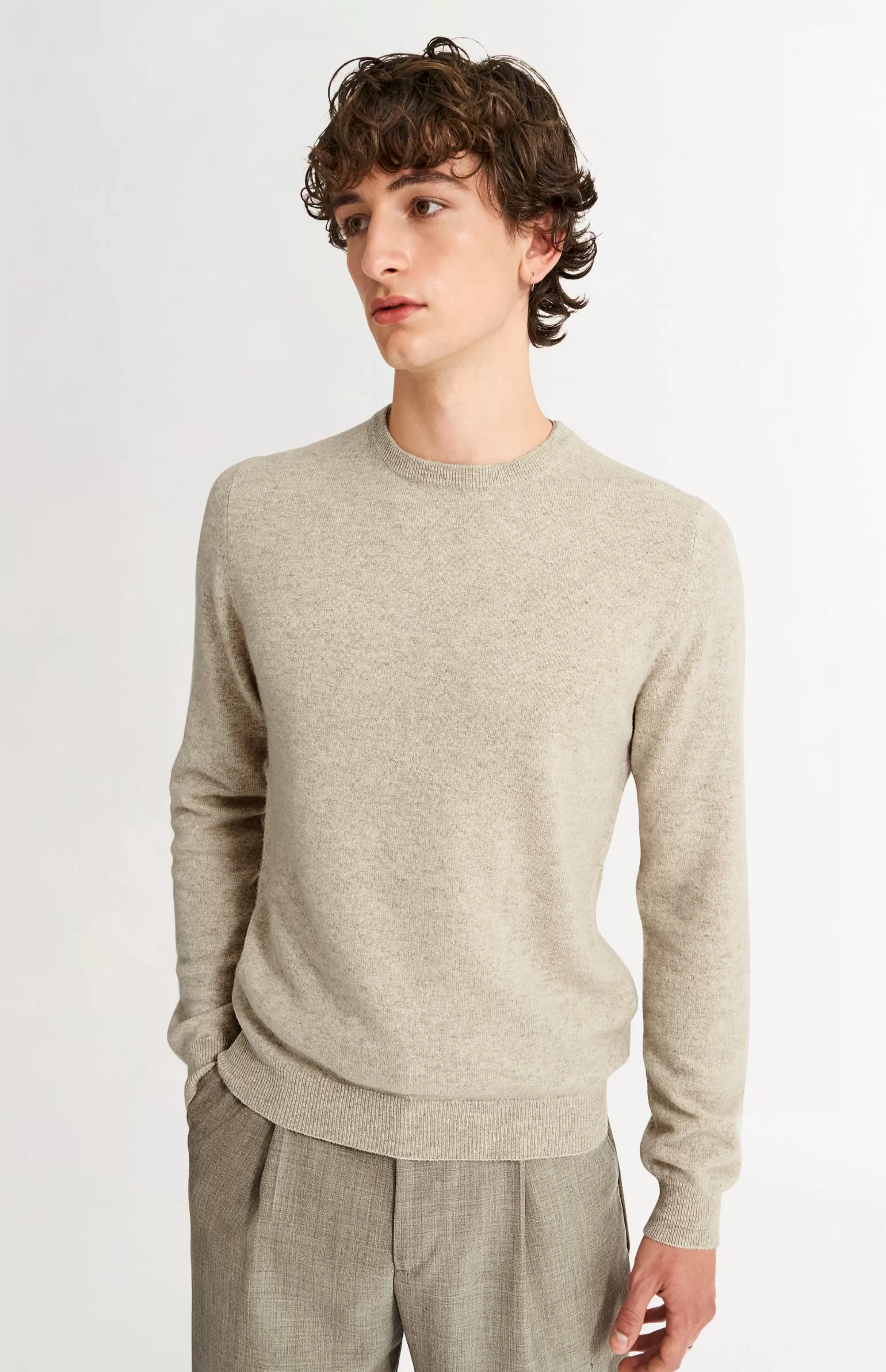 Pringle of Scotland Men's Classic Round Neck Cashmere Jumper In Oatmeal