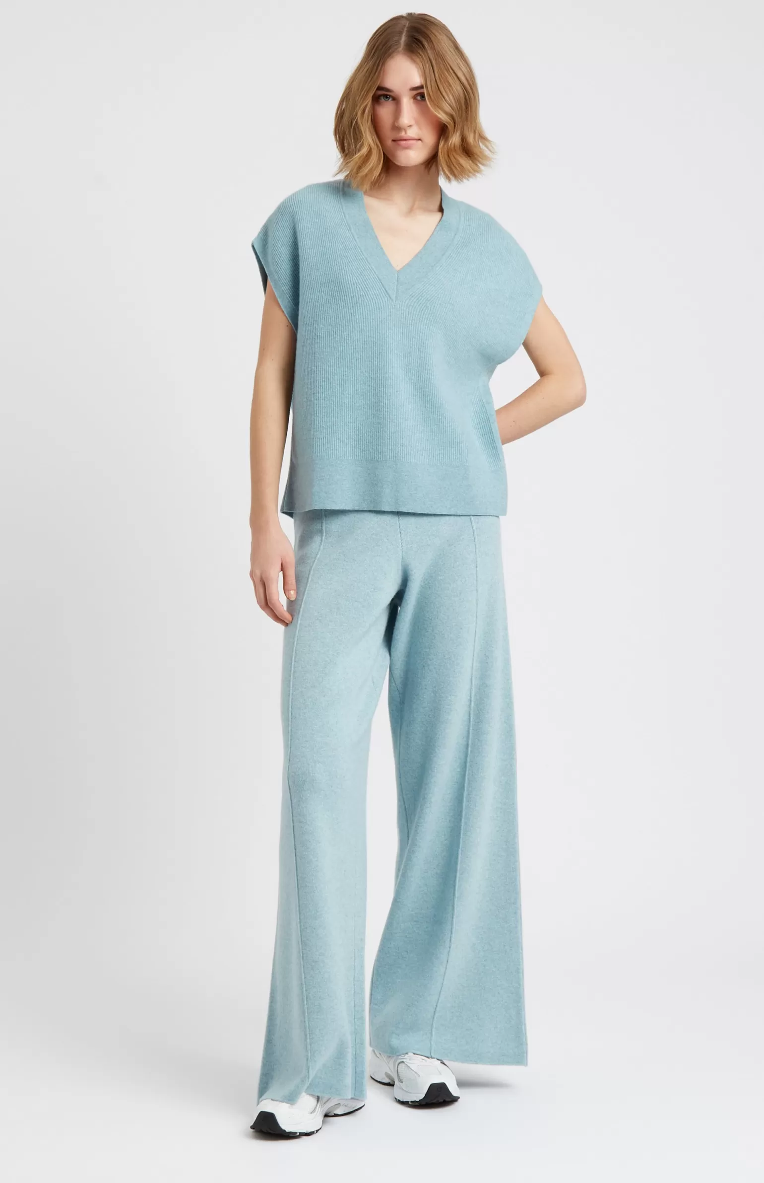 Women Pringle of Scotland Women's Cashmere Blend V Neck Sleeveless Jumper In Aqua Melange