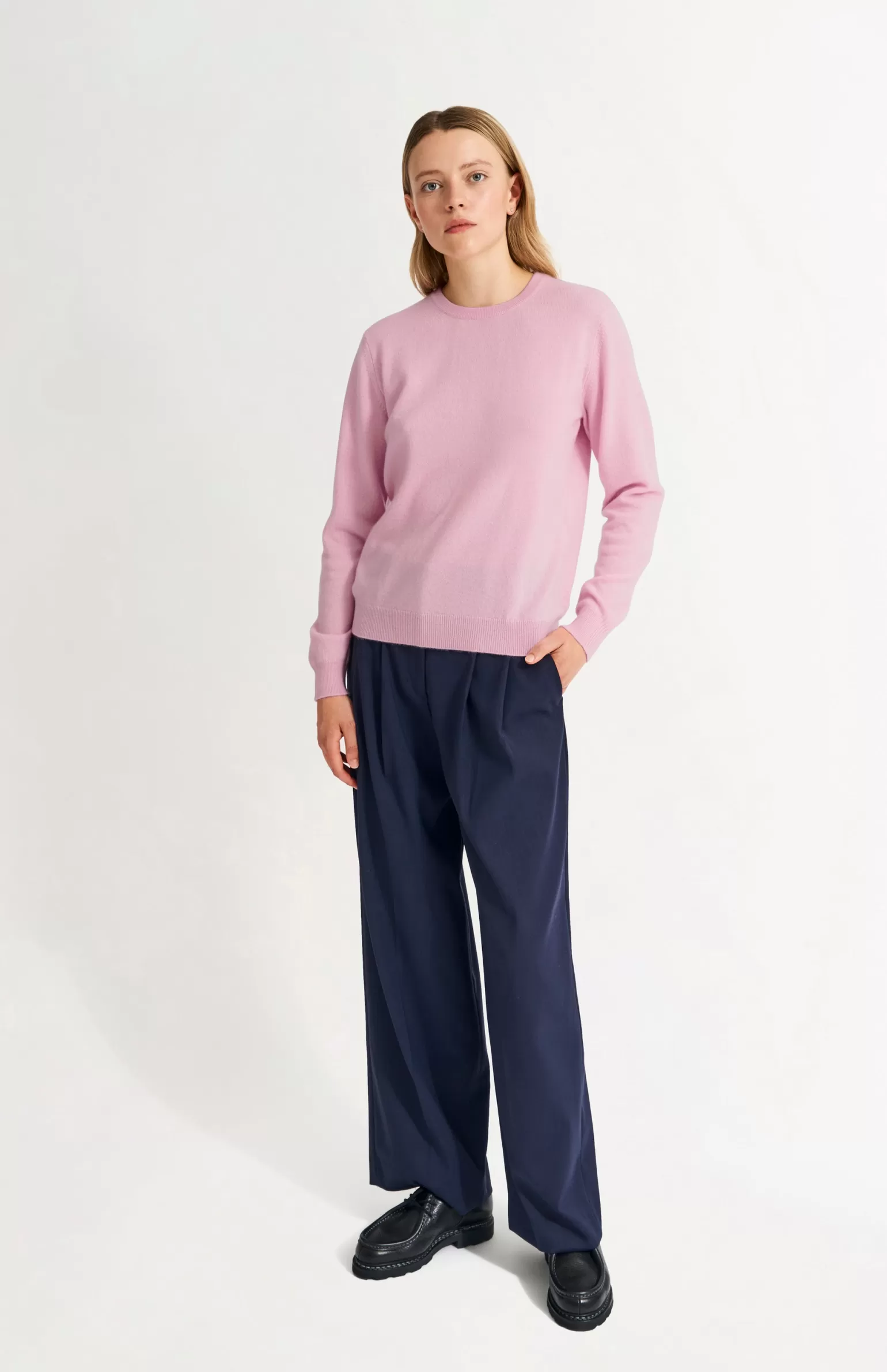 Women Pringle of Scotland Womens Classic Round Neck Cashmere Jumper In Pink